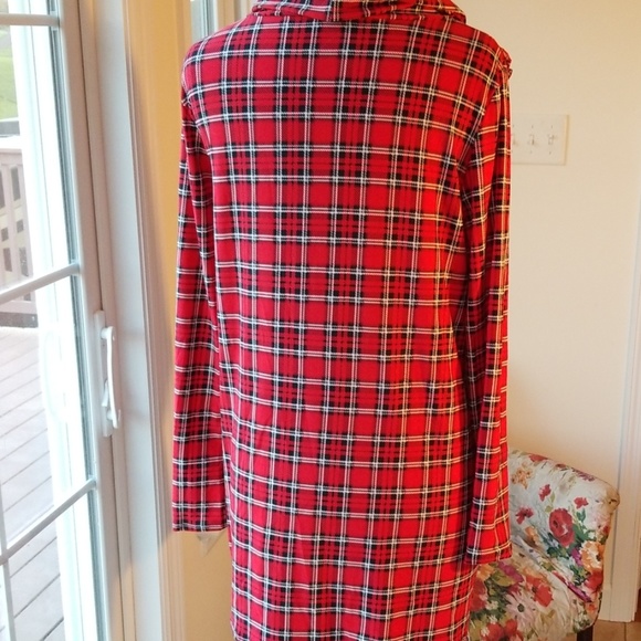 💋Frumos Plaid Tulip Hem Cowl Neck Tunic small size available only - Picture 4 of 8